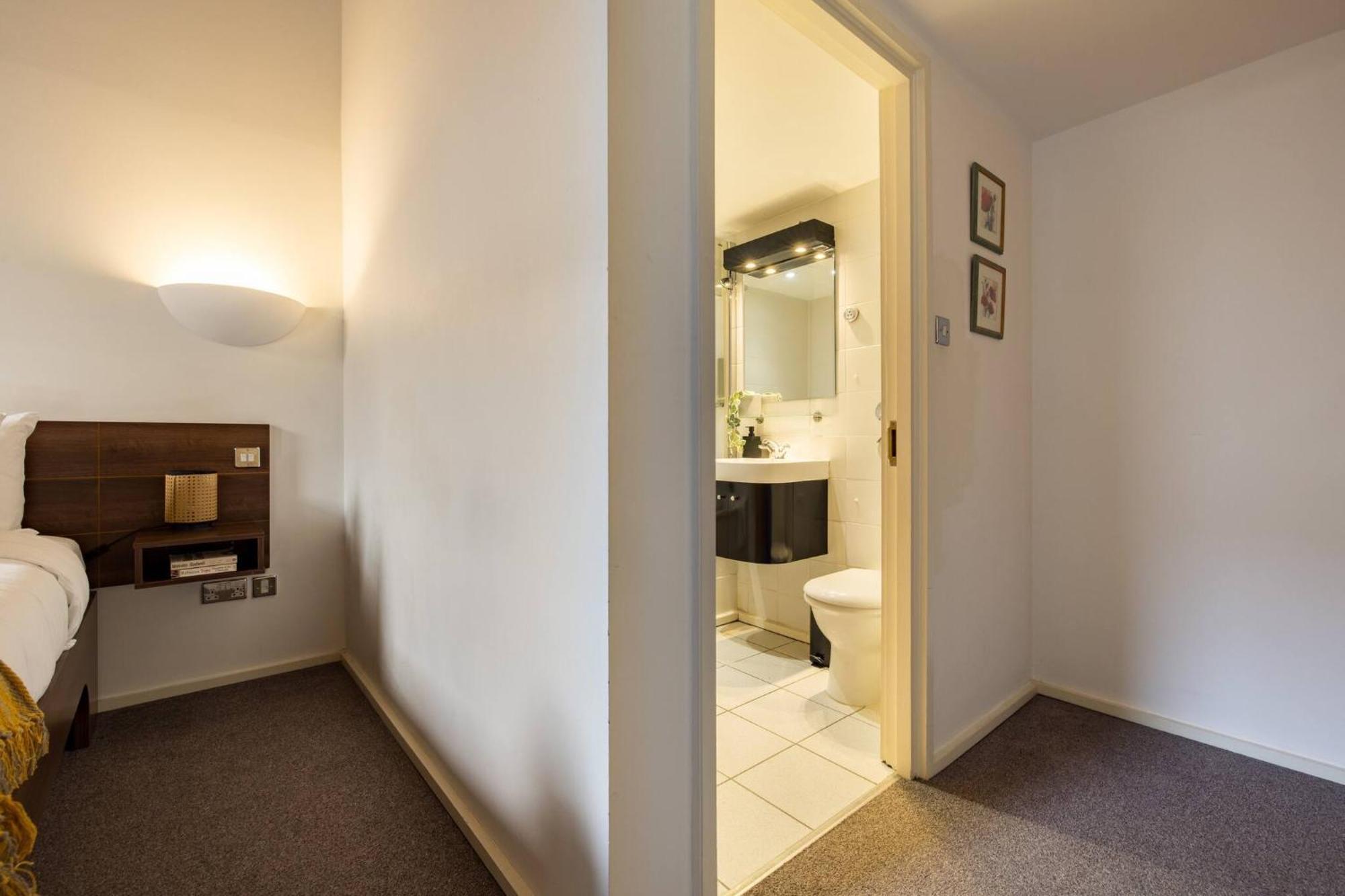 Wild Roses Serviced Apartments - Excel Warehouse 2 London Ngoại thất bức ảnh