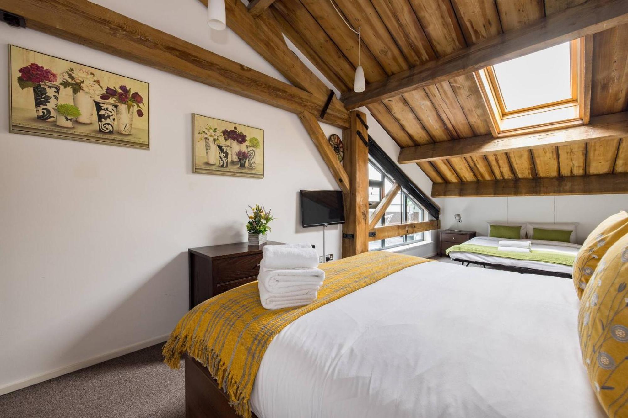 Wild Roses Serviced Apartments - Excel Warehouse 2 London Ngoại thất bức ảnh